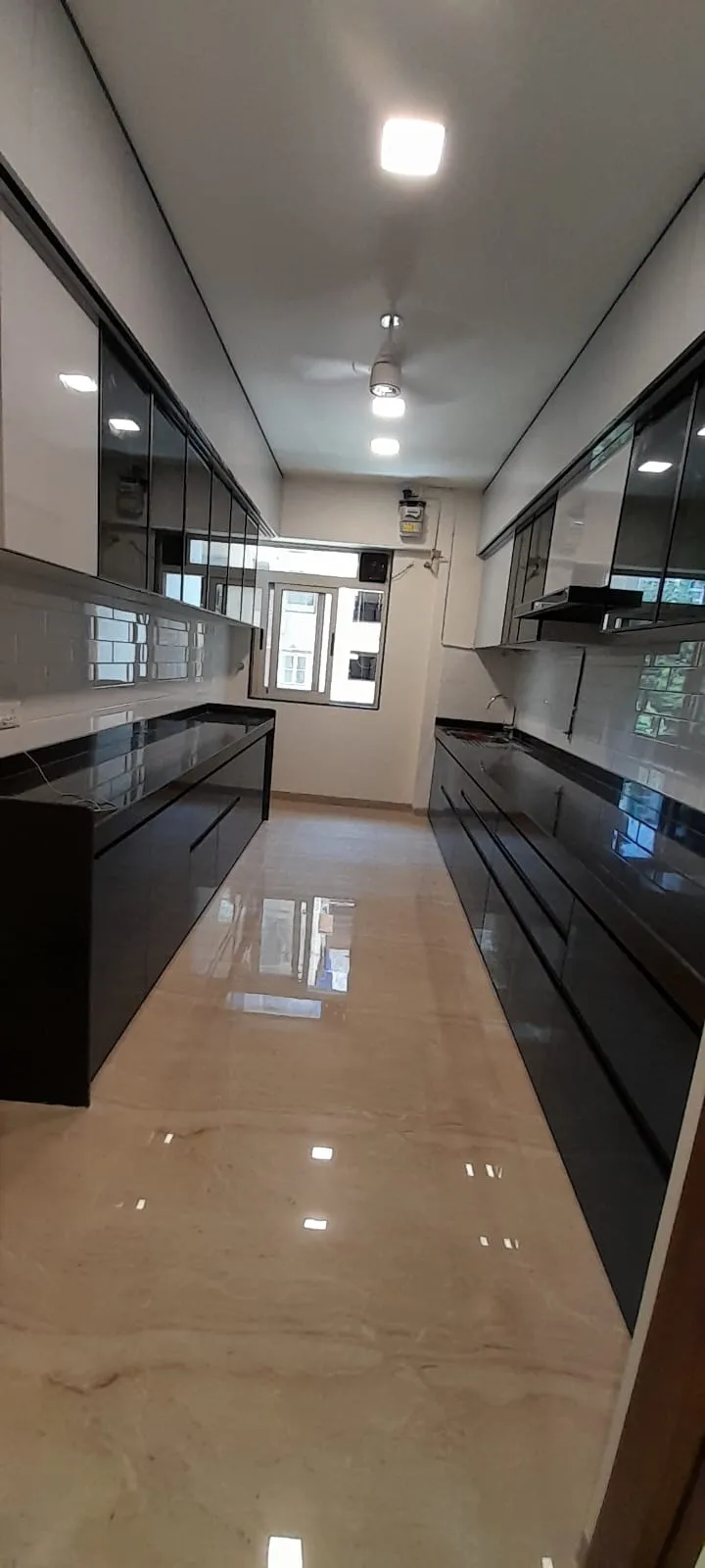 Bharat Acropolis — Juhu (2)